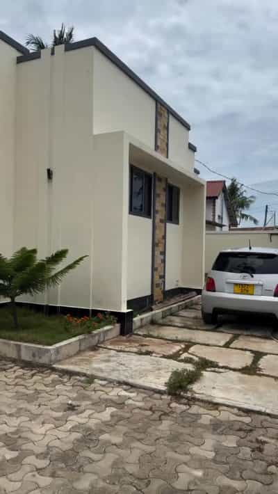 Nyumba ya vyumba viwili inauzwa Mbezi, Dar Es Salaam