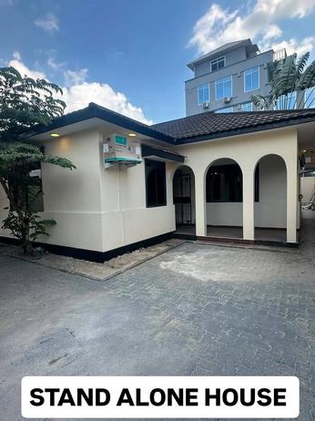 Nyumba ya vyumba vitatu inapangishwa Kinondoni Block 42, Dar Es Salaam Nyumba ya vyumba vitatu inapangishwa Kinondoni Block 42, Dar Es Salaam