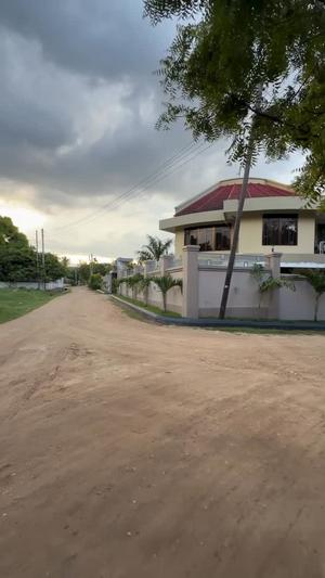 Kiwanja kinauzwa Mbezi Beach, Dar Es Salaam sqm 3000