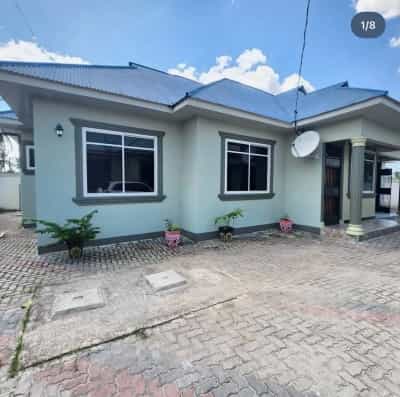 Apartment ya vyumba vinne inapangishwa Kitunda Relini, Dar Es Salaam