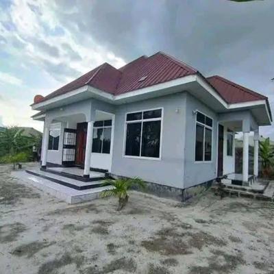 3 Bedrooms House for Sale in Gongolamboto Majoe, Dar Es Salaam (400 sqm)