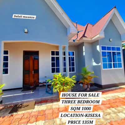 Nyumba ya vyumba vitatu inauzwa KISESA, Mwanza (1000 sqm) Nyumba ya vyumba vitatu inauzwa KISESA, Mwanza (1000 sqm)