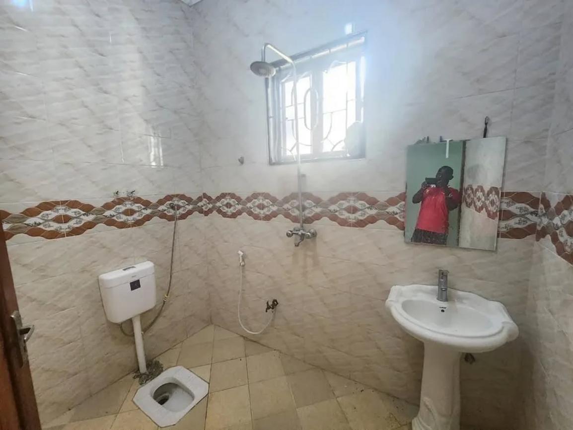 media -4 media -4