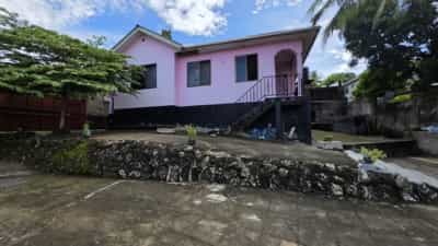 Nyumba ya vyumba vinne inauzwa Makongo, Dar Es Salaam (600 sqm)