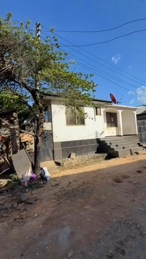 Kiwanja kinauzwa Magomeni Mapipa, Dar Es Salaam sqm 300
