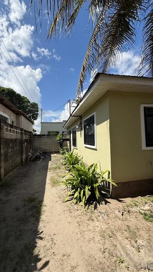 Nyumba ya vyumba viwili inapangishwa Kigamboni Darajani, Dar Es Salaam Nyumba ya vyumba viwili inapangishwa Kigamboni Darajani, Dar Es Salaam