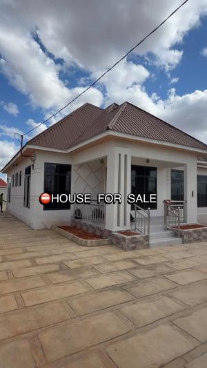 Nyumba inauzwa Nzuguni, Dodoma Nyumba inauzwa Nzuguni, Dodoma