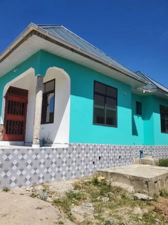 Nyumba ya vyumba vitatu inauzwa Mbezi Mpiji Magole, Dar Es Salaam (500 sqm) Nyumba ya vyumba vitatu inauzwa Mbezi Mpiji Magole, Dar Es Salaam (500 sqm)