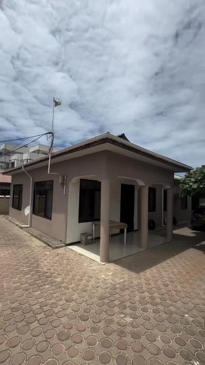 Apartment ya vyumba viwili inapangishwa Mbezi Beach, Dar Es Salaam