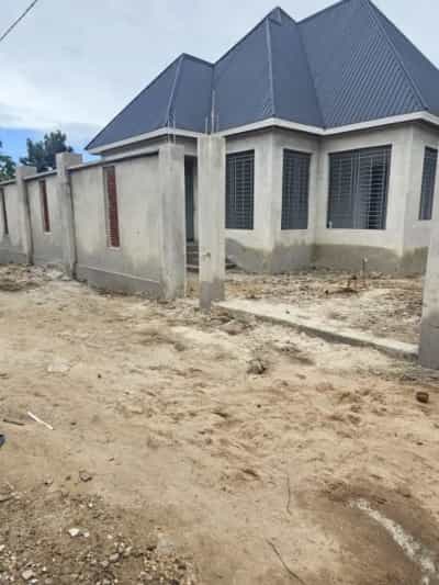 Nyumba ya vyumba vitatu inauzwa Kagamboni Mikwambe, Dar Es Salaam (450 sqm)