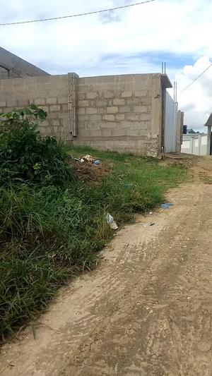 Kiwanja kinauzwa Goba, Dar Es Salaam sqm 400