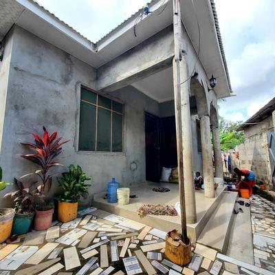 Nyumba ya vyumba vitatu inauzwa Tabata Kinyelezi Kibaga, Dar Es Salaam (380 sqm) Nyumba ya vyumba vitatu inauzwa Tabata Kinyelezi Kibaga, Dar Es Salaam (380 sqm)