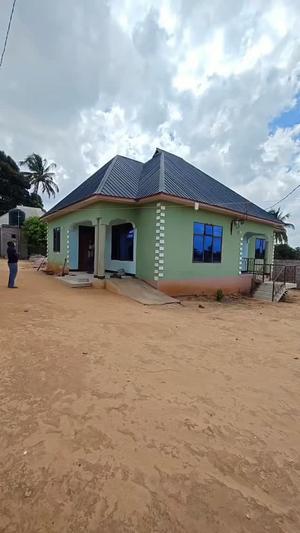 Nyumba ya vyumba vitatu inapangishwa Chanika Taliani, Dar Es Salaam Nyumba ya vyumba vitatu inapangishwa Chanika Taliani, Dar Es Salaam