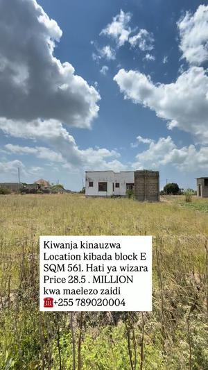 Kiwanja kinauzwa Kibada, Dar Es Salaam (561 sqm) Kiwanja kinauzwa Kibada, Dar Es Salaam (561 sqm)