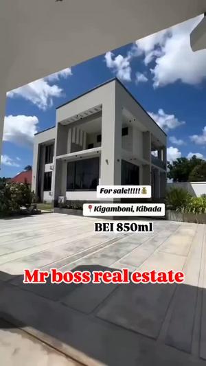 4 Bedrooms House for Sale in Kigamboni Kibada, Dar Es Salaam (1100 sqm) 4 Bedrooms House for Sale in Kigamboni Kibada, Dar Es Salaam (1100 sqm)