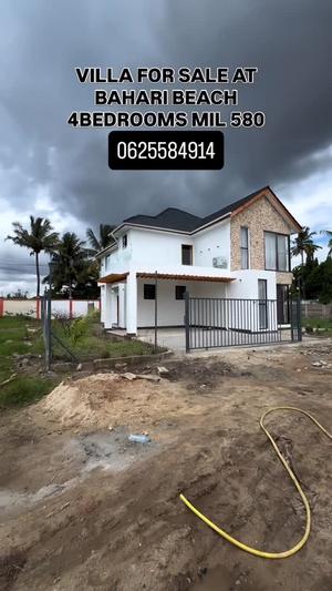 4 Bedrooms Villa for Sale in Bahari Beach, Dar Es Salaam