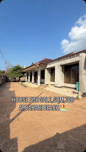 Nyumba inauzwa Baharibeach, Dar Es Salaam (700 sqm)