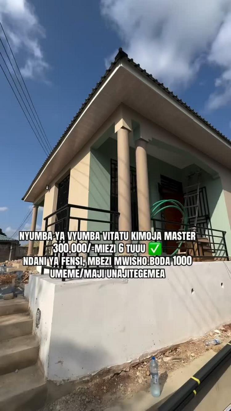 media -1 media -1