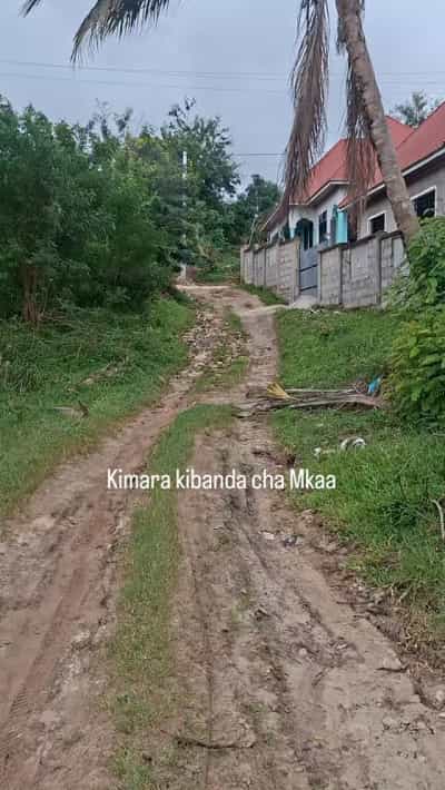 Nyumba ya vyumba vitatu inauzwa Mbezi Mwisho Kibanda cha Mkaa, Dar Es Salaam (2987 sqm)