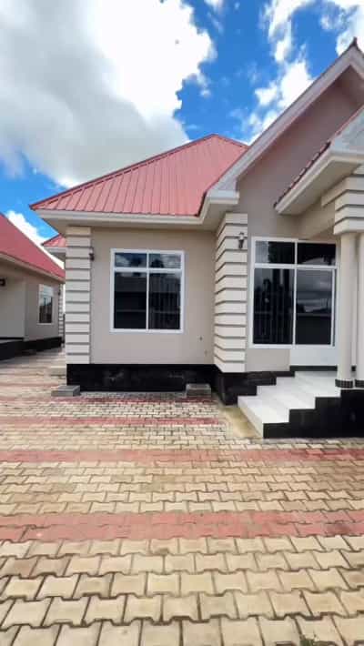 Nyumba ya vyumba vitatu inapangishwa Ilazo, Dodoma Nyumba ya vyumba vitatu inapangishwa Ilazo, Dodoma