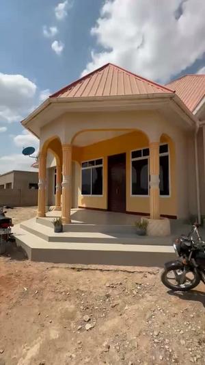 Nyumba ya vyumba vitatu inauzwa Dodoma Nyumba ya vyumba vitatu inauzwa Dodoma