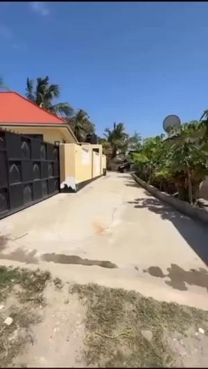 Nyumba inauzwa Mbezi Beach Makonde, Dar Es Salaam Nyumba inauzwa Mbezi Beach Makonde, Dar Es Salaam