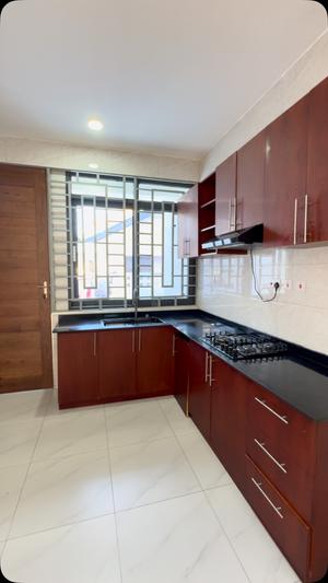 Apartment ya vyumba vitatu inapangishwa Mbezi Beach, Dar Es Salaam Apartment ya vyumba vitatu inapangishwa Mbezi Beach, Dar Es Salaam