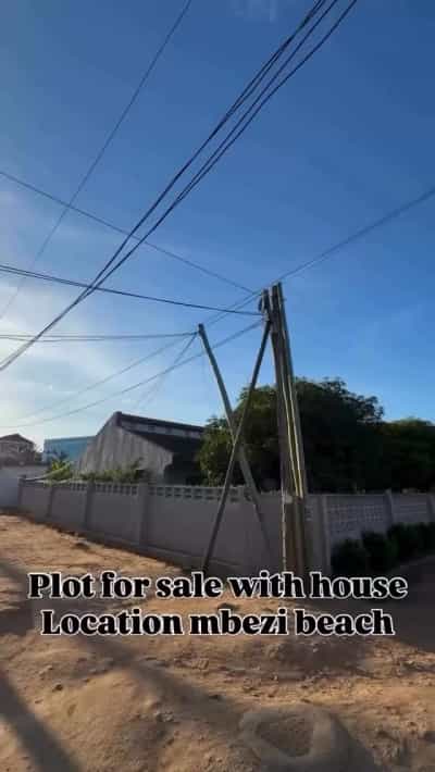 Nyumba inauzwa Mbezi Beach Africana, Dar Es Salaam (700 sqm)