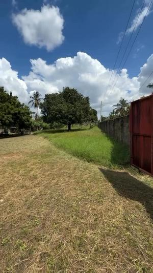 Plot for sale in Bahar Beach sqm 1700