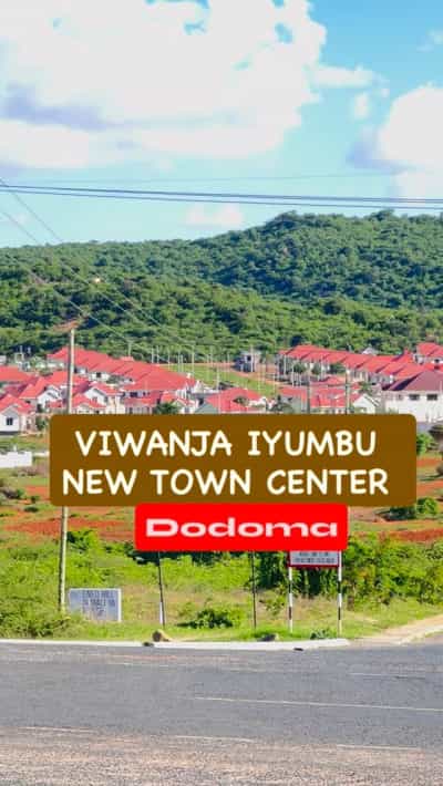 Viwanja vinauzwa Iyumbu New Town Center, Dodoma (7400 sqm)