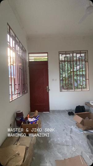 Nyumba ya vyumba vitatu inapangishwa Makongo Mwanzoni, Dar Es Salaam