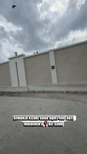 Kiwanja kinauzwa Mikocheni A, Dar Es Salaam (400 sqm) Kiwanja kinauzwa Mikocheni A, Dar Es Salaam (400 sqm)