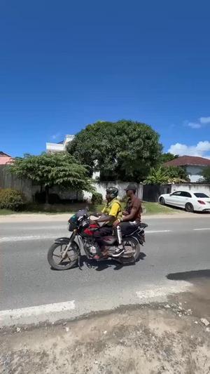 Nyumba ya vyumba vinne inauzwa Mikocheni, Dar Es Salaam (858 sqm)