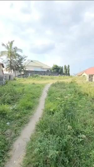 Residential Plot for Sale in Kinyerezi Kifuru Mwisho, Dar Es Salaam (1600 sqm) Residential Plot for Sale in Kinyerezi Kifuru Mwisho, Dar Es Salaam (1600 sqm)