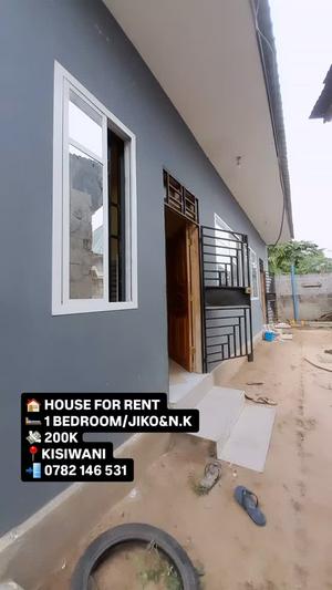 Nyumba ya chumba kimoja inapangishwa Kisiwani, Dar Es Salaam Nyumba ya chumba kimoja inapangishwa Kisiwani, Dar Es Salaam