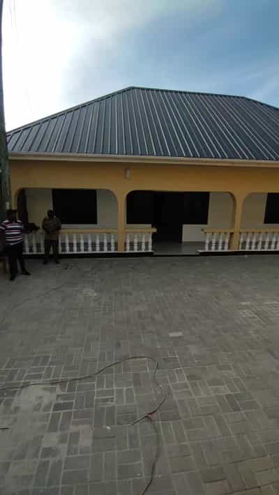 Apartment ya vyumba vitatu inapangishwa Kinondoni, Dar Es Salaam