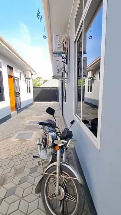 Nyumba/Apartment ya vyumba vitatu inapangishwa Kinondoni, Dar Es Salaam