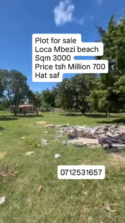 Kiwanja kinauzwa Mbezi Beach, Dar Es Salaam (3000 sqm) Kiwanja kinauzwa Mbezi Beach, Dar Es Salaam (3000 sqm)