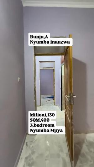 Nyumba ya vyumba vitatu inauzwa Bunju A, Dar Es Salaam (400 sqm) Nyumba ya vyumba vitatu inauzwa Bunju A, Dar Es Salaam (400 sqm)