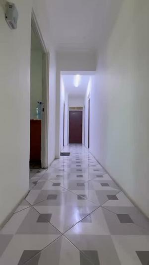 Apartment ya chumba kimoja inapangishwa Sinza Madukani, Dar Es Salaam Apartment ya chumba kimoja inapangishwa Sinza Madukani, Dar Es Salaam