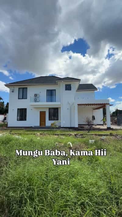 Villa ya vyumba vinne inauzwa Baharibeach, Dar Es Salaam