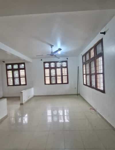 Apartment ya vyumba vitatu inapangishwa Mikocheni, Dar Es Salaam