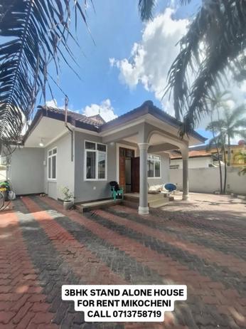 Nyumba ya vyumba vitatu inapangishwa Mikocheni B, Dar Es Salaam Nyumba ya vyumba vitatu inapangishwa Mikocheni B, Dar Es Salaam