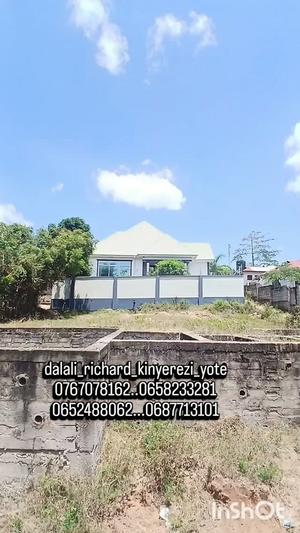Kiwanja kinauzwa Tabata Mongo La Ndege, Dar Es Salaam (500 sqm) Kiwanja kinauzwa Tabata Mongo La Ndege, Dar Es Salaam (500 sqm)