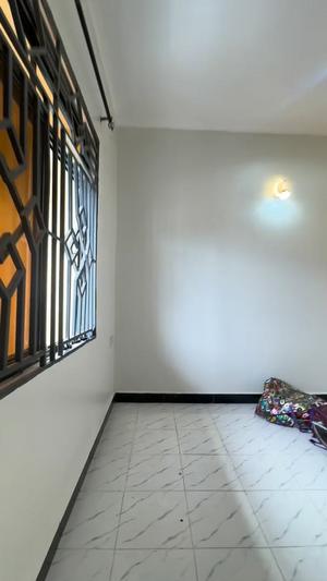 Nyumba ya chumba kimoja inapangishwa Kigamboni Kibugumo, Dar Es Salaam Nyumba ya chumba kimoja inapangishwa Kigamboni Kibugumo, Dar Es Salaam