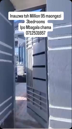 Nyumba ya vyumba vitatu inauzwa Mbagala Chama, Dar Es Salaam Nyumba ya vyumba vitatu inauzwa Mbagala Chama, Dar Es Salaam