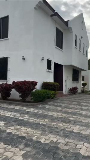 Kiwanja kinauzwa Mbezi Beach Chini, Dar Es Salaam (1000 sqm) Kiwanja kinauzwa Mbezi Beach Chini, Dar Es Salaam (1000 sqm)