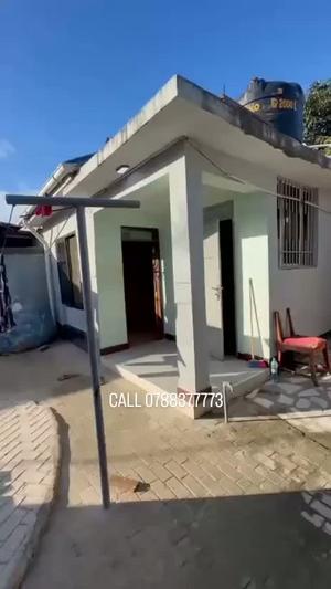 Apartment ya chumba kimoja inapangishwa Makumbusho, Dar Es Salaam Apartment ya chumba kimoja inapangishwa Makumbusho, Dar Es Salaam