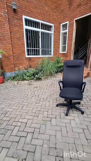 Ofisi inapangishwa Sinza Kivulini, Dar Es Salaam (200 sqm)