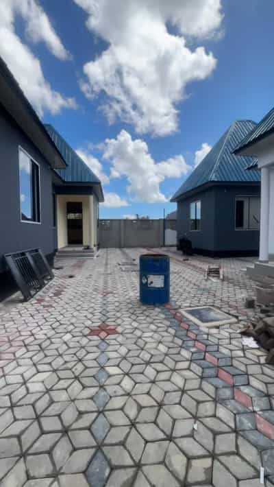 Nyumba ya vyumba viwili inapangishwa Kisiwani, Dar Es Salaam Nyumba ya vyumba viwili inapangishwa Kisiwani, Dar Es Salaam